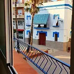 Les Llambrich - Turisticos * L'Ampolla